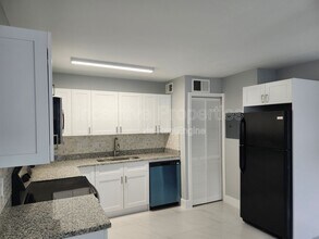 4744 Walden Cir in Orlando, FL - Building Photo - Building Photo