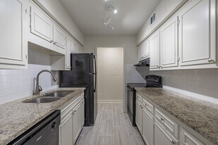 Blythewood Apartments in Nashville, TN - Building Photo