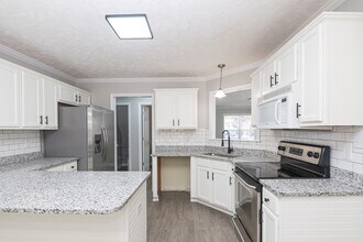 3401 Connection Dr in Fayetteville, NC - Building Photo - Building Photo