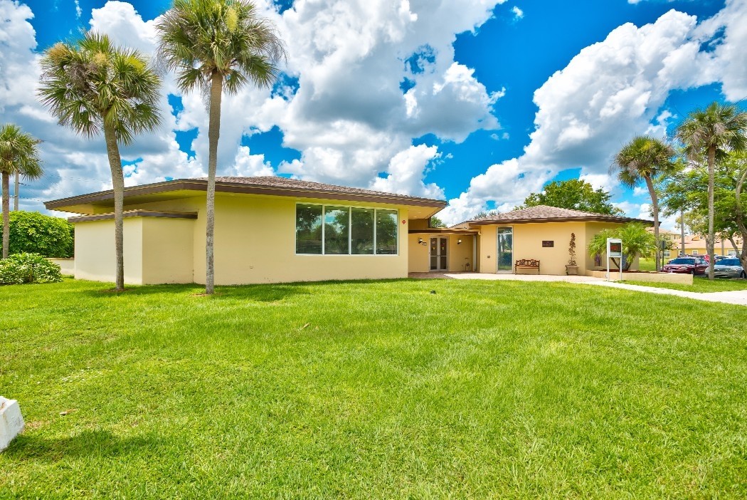 Presbyterian Villas of Lehigh in Lehigh Acres, FL - Building Photo