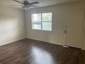 301 Dixie Dr-Unit -DIX-301-E4 in Tallahassee, FL - Building Photo - Building Photo