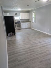 21000 Crystal Ave in Euclid, OH - Building Photo - Building Photo