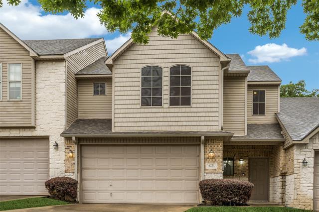 property at 4231 Towne Lake Ct