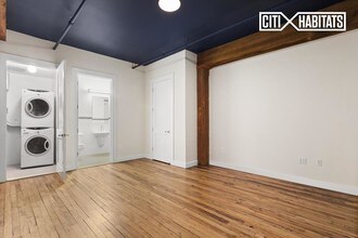 275 Conover St-Unit -5M in Brooklyn, NY - Building Photo - Building Photo