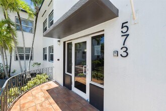 573 NE 82nd St in Miami, FL - Building Photo - Building Photo