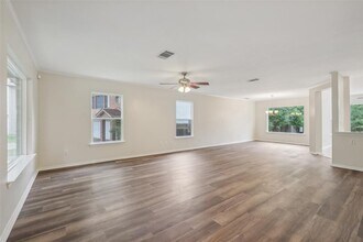 8313 Steamline Cir in Austin, TX - Building Photo - Building Photo