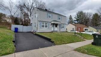 94 Cortland Cir in West Hartford, CT - Building Photo