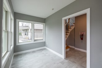 57 Peters Place in Red Bank, NJ - Building Photo - Building Photo