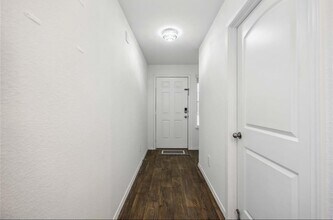 16684 Lonely Pines Dr in Conroe, TX - Building Photo - Building Photo