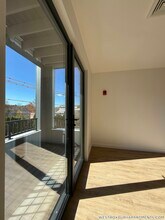 199 Gardner St in Boston, MA - Foto de edificio - Building Photo