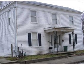 73 Mulberry St in Ravenswood, WV - Building Photo - Building Photo