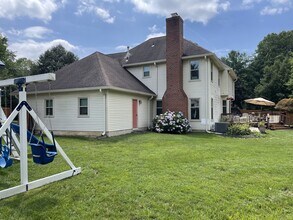 1 Lenape Ln in West Windsor Township, NJ - Building Photo - Building Photo