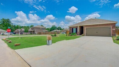 3513 Korina Way in Conroe, TX - Building Photo - Building Photo