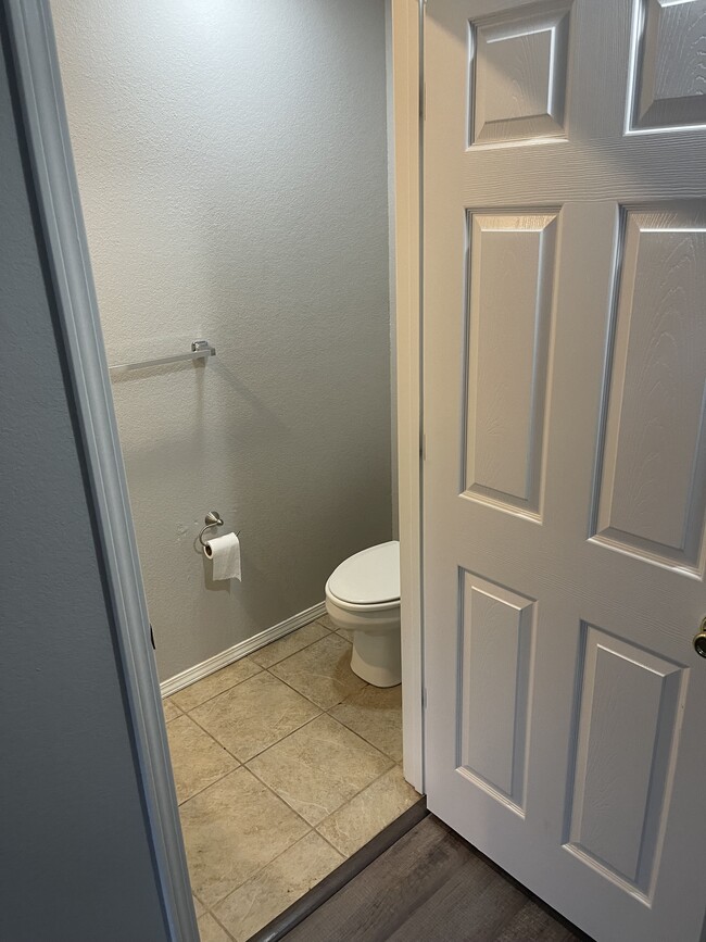 2317 W Skyler Dr in Fayetteville, AR - Building Photo - Building Photo