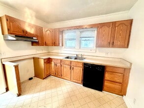 2605 Woodrow Ave in Flint, MI - Building Photo - Building Photo