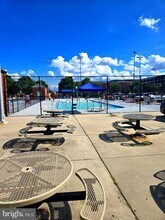 757 Girard St NW in Washington, DC - Foto de edificio - Building Photo