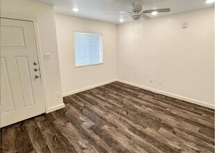 21155 Gosling Rd in Spring, TX - Building Photo - Building Photo