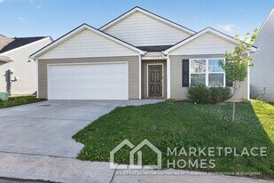 1237 Stamp Lodge Rd in Kingsport, TN - Building Photo