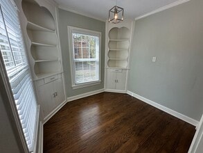 514 E Charnwood St in Tyler, TX - Building Photo - Building Photo