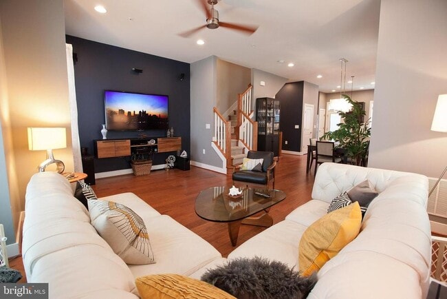 property at 2103 Richmond Hwy