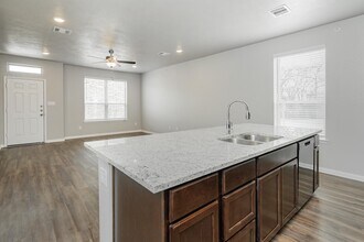 4089 Cross Park Dr in Bryan, TX - Building Photo - Building Photo