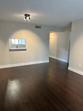 701 N Pine Island Rd, Unit 102 in Plantation, FL - Building Photo - Building Photo