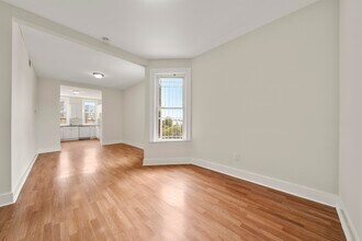 704 Bergen Ave in Jersey City, NJ - Building Photo - Building Photo