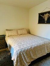 352 S 1st Ave in Walla Walla, WA - Foto de edificio - Building Photo