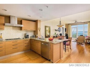 1431 Pacific Hwy, Unit 706 in San Diego, CA - Foto de edificio - Building Photo