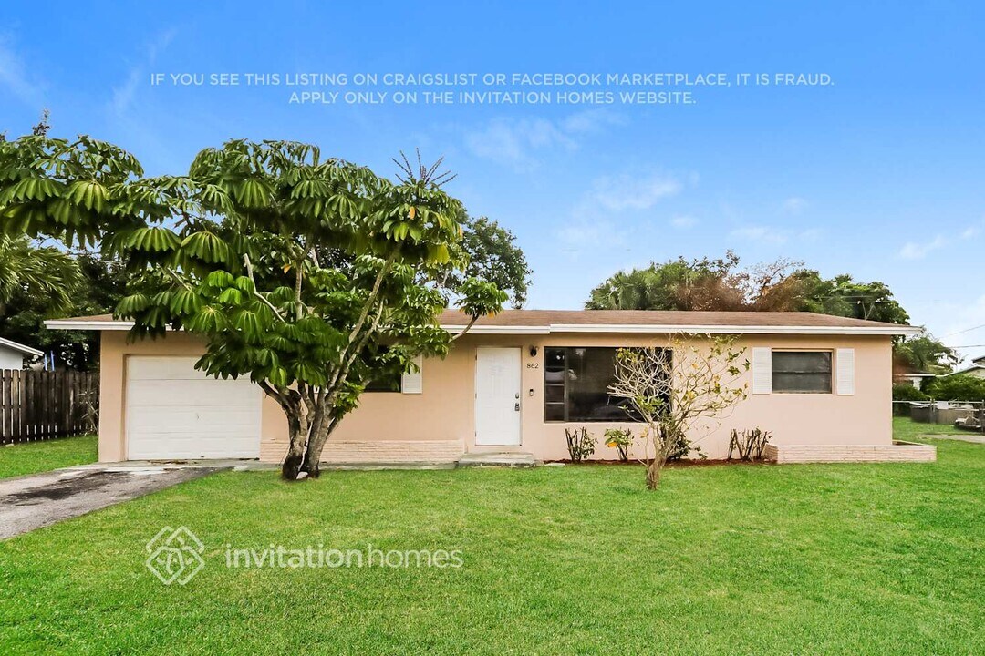 862 Arlington Dr in West Palm Beach, FL - Building Photo