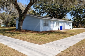 1347-1349 W 2nd St in Lakeland, FL - Foto de edificio - Building Photo