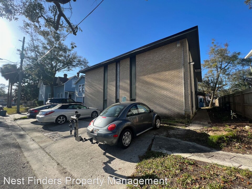 1318 Sydney Pl in Jacksonville, FL - Building Photo