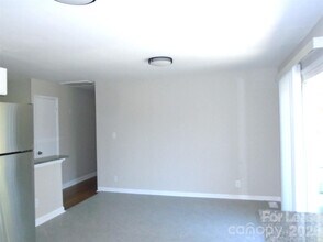 1014 Penrose Ln in Charlotte, NC - Building Photo - Building Photo