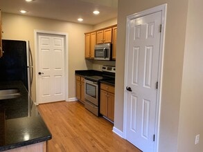 401 Mallard Creek Dr in Graham, NC - Building Photo - Building Photo