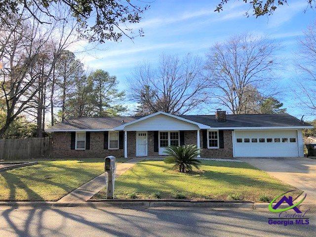 203 Avalon Dr in Warner Robins, GA - Building Photo