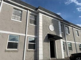 2769 L B McLeod Rd in Orlando, FL - Building Photo