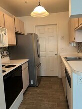 22111 Atlantic Pointe in Farmington Hills, MI - Building Photo - Building Photo