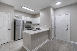 Grande Oaks in Roswell, GA - Building Photo - Building Photo