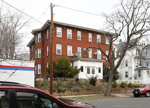 392 Park St in New Britain, CT - Building Photo - Building Photo