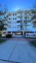 1990 Marseille Dr, Unit 402 in Miami Beach, FL - Building Photo