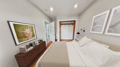 108 Boston St, Unit 3 in Boston, MA - Building Photo - Building Photo