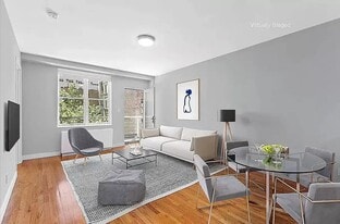 54 Spring St in New York, NY - Building Photo