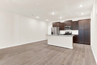 1943 Hellams Ln in Royse City, TX - Building Photo - Building Photo