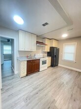 1936 Lambert St in Jacksonville, FL - Building Photo - Building Photo