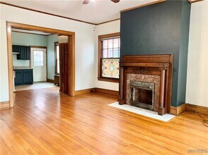 242 Bryant St in Buffalo, NY - Building Photo - Building Photo
