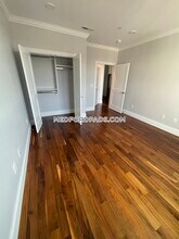 87 Medford St-Unit -6 in Medford, MA - Building Photo - Building Photo