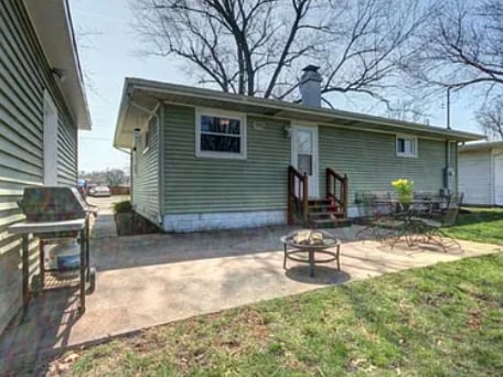 808 E Ficklin St in Tuscola, IL - Building Photo - Building Photo