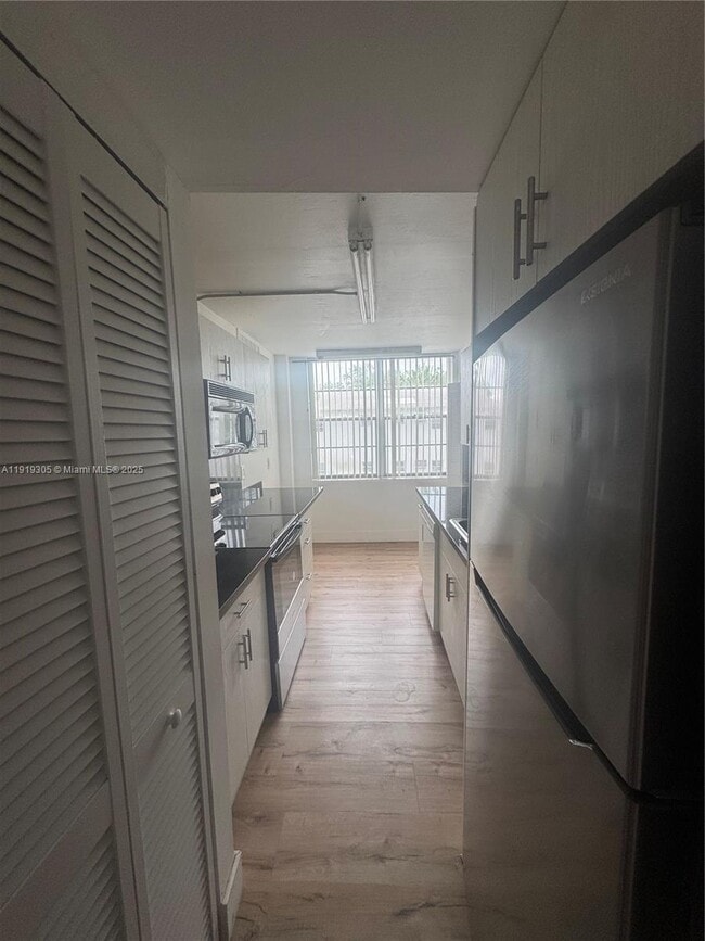 12105 NE 6th Ave in North Miami, FL - Building Photo - Building Photo