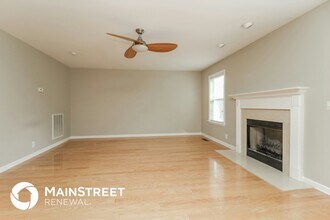 2116 Camille Dr in Nashville, TN - Foto de edificio - Building Photo