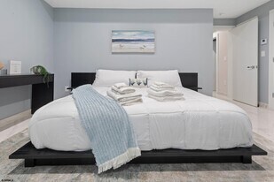 5311 Atlantic Ave in Ventnor City, NJ - Building Photo